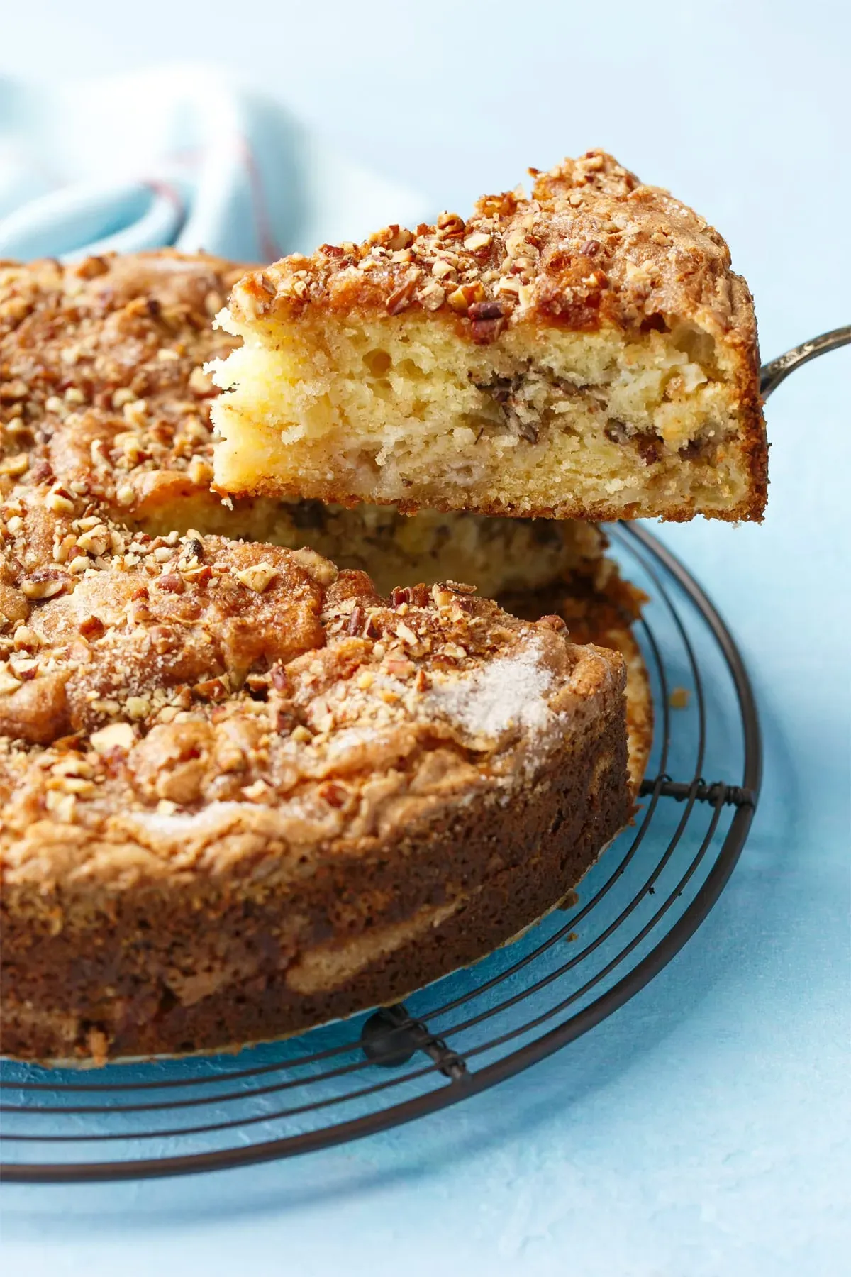 Sensational apple cinnamon coffee cake with sour cream