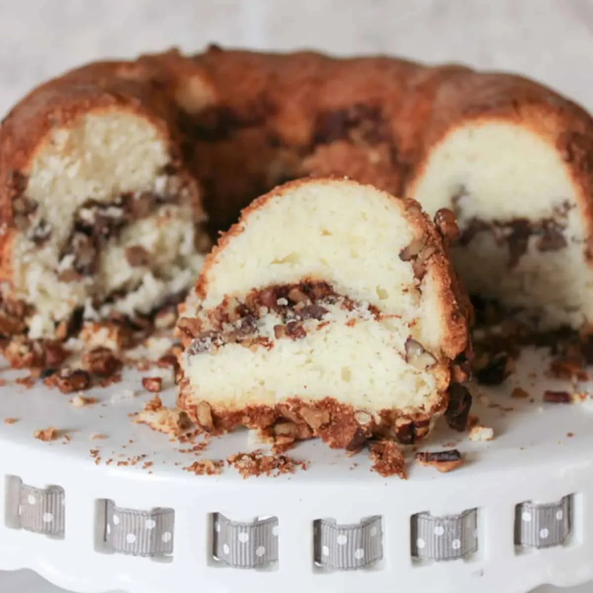 Best Jewish Sour Cream Coffee Cake: Delicious, Easy Recipe