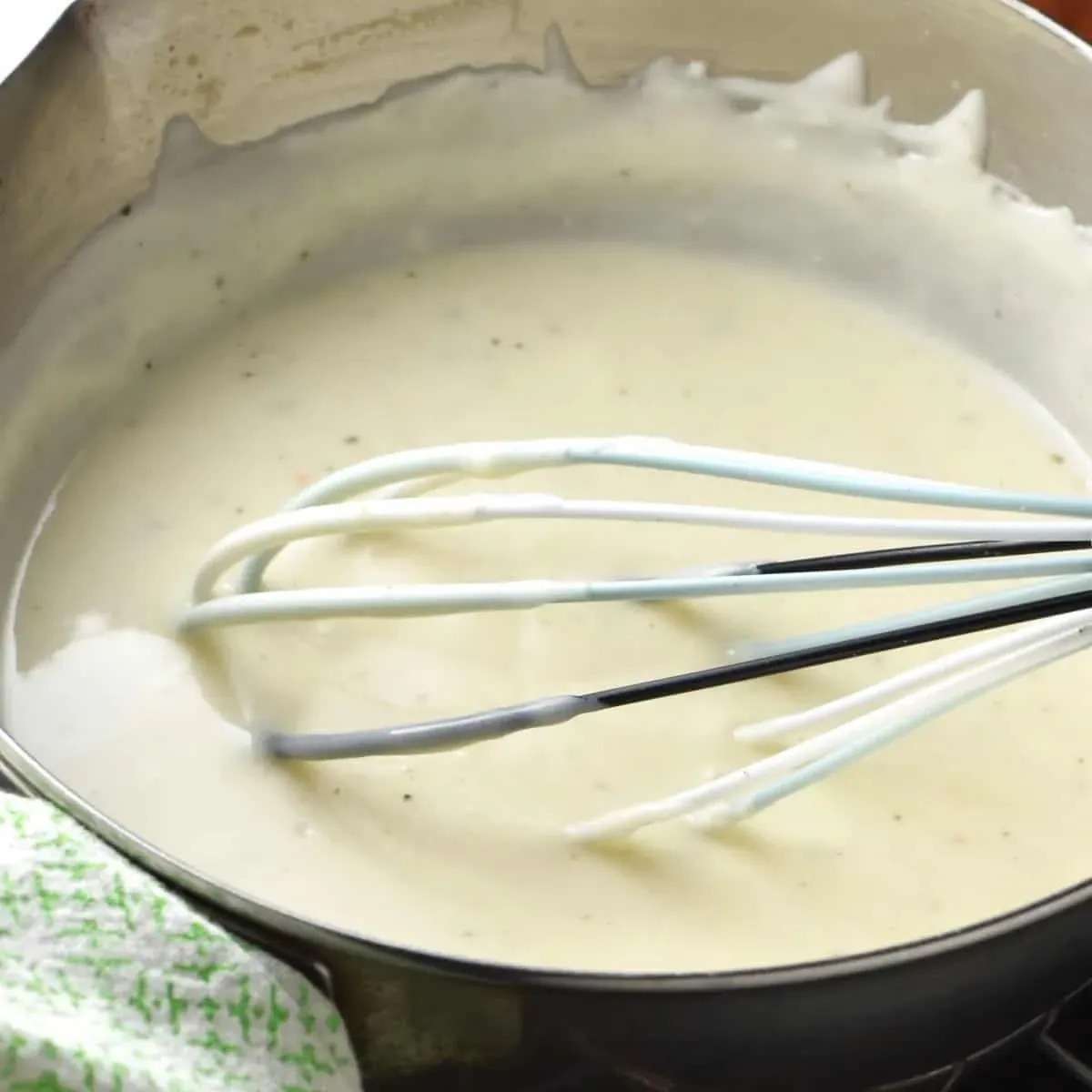 Amazing how to make a sour cream sauce in 10 Minutes