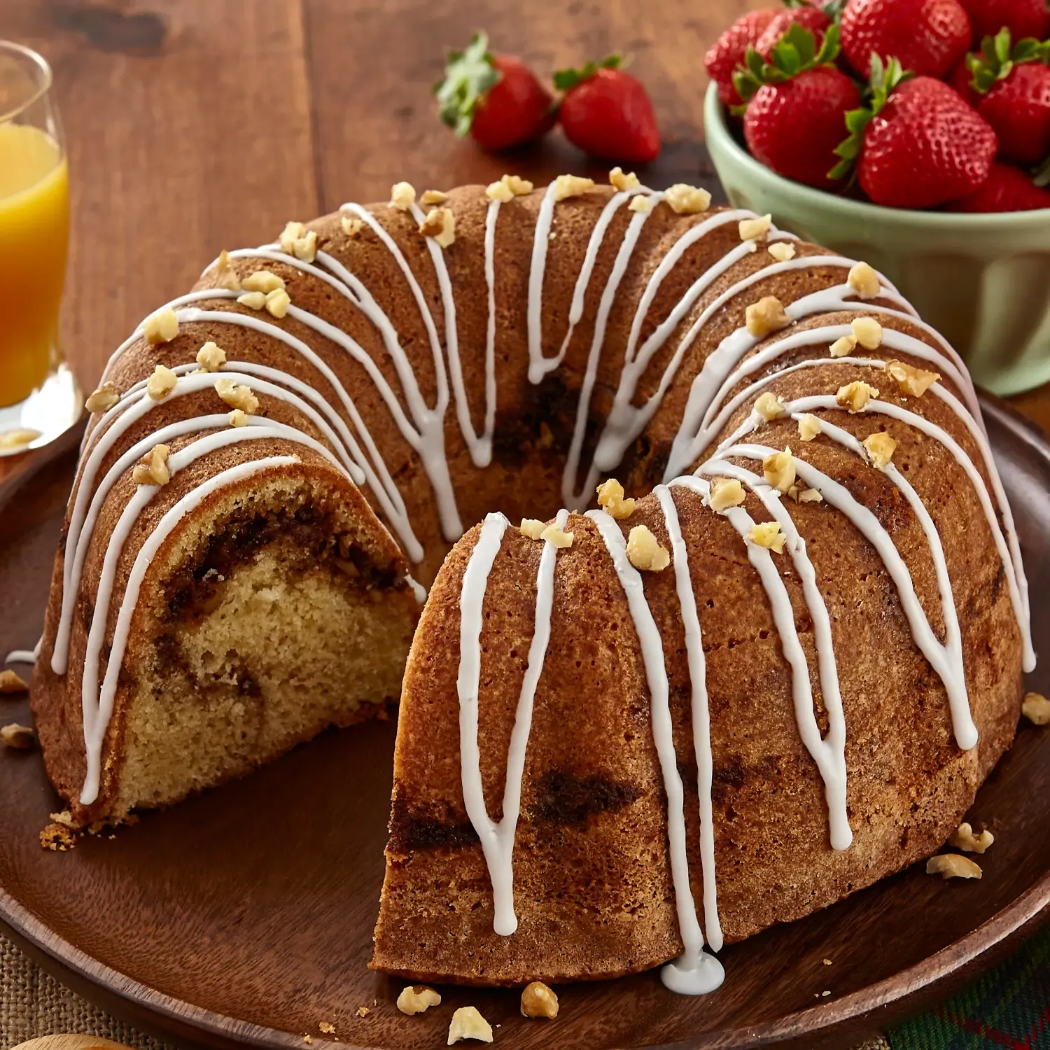 Keeping Your Cake Fresh and Enjoying Every Slice