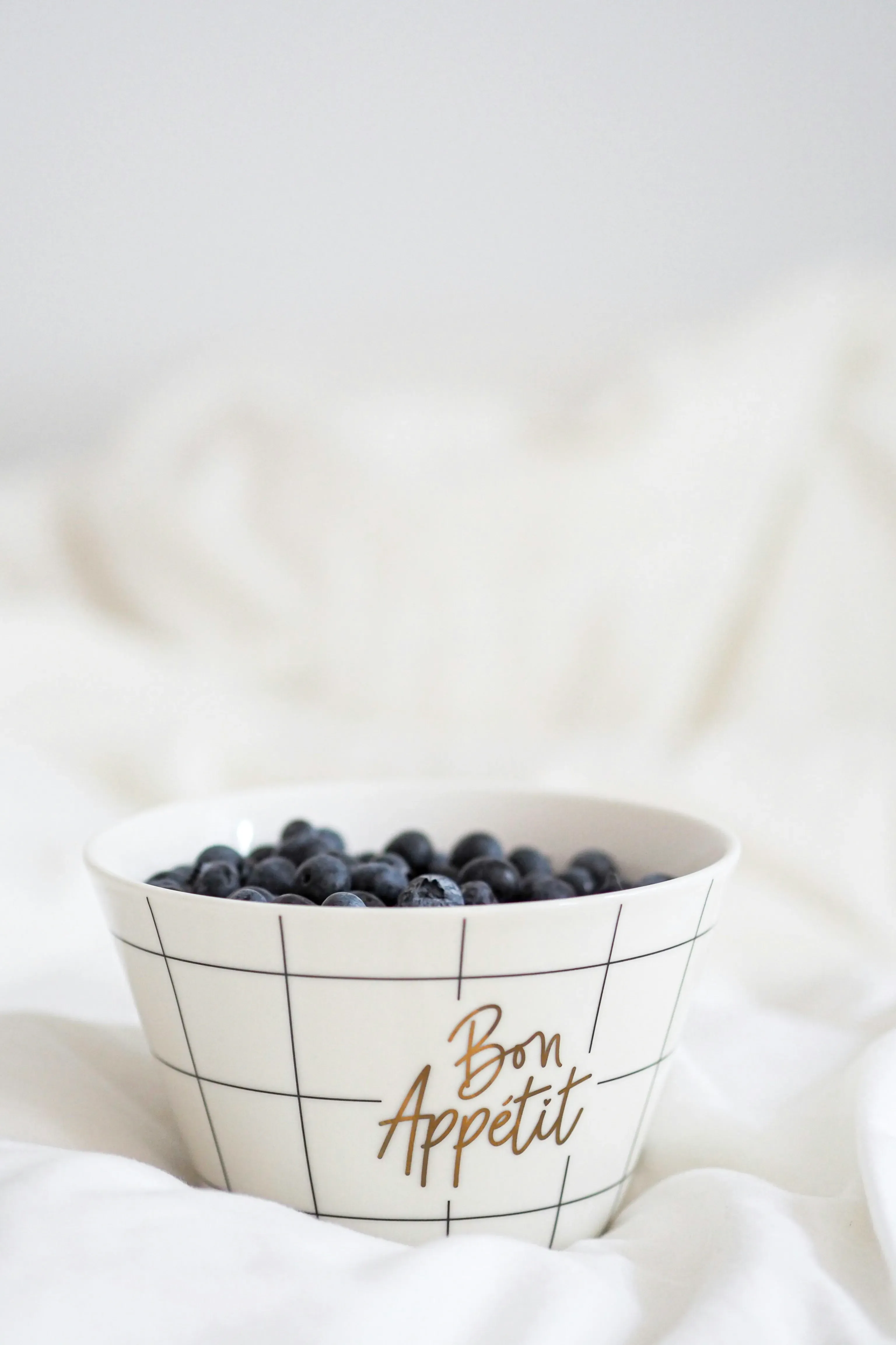 Serving and Storing Your Delicious Blueberry Sour Cream Coffee Cake