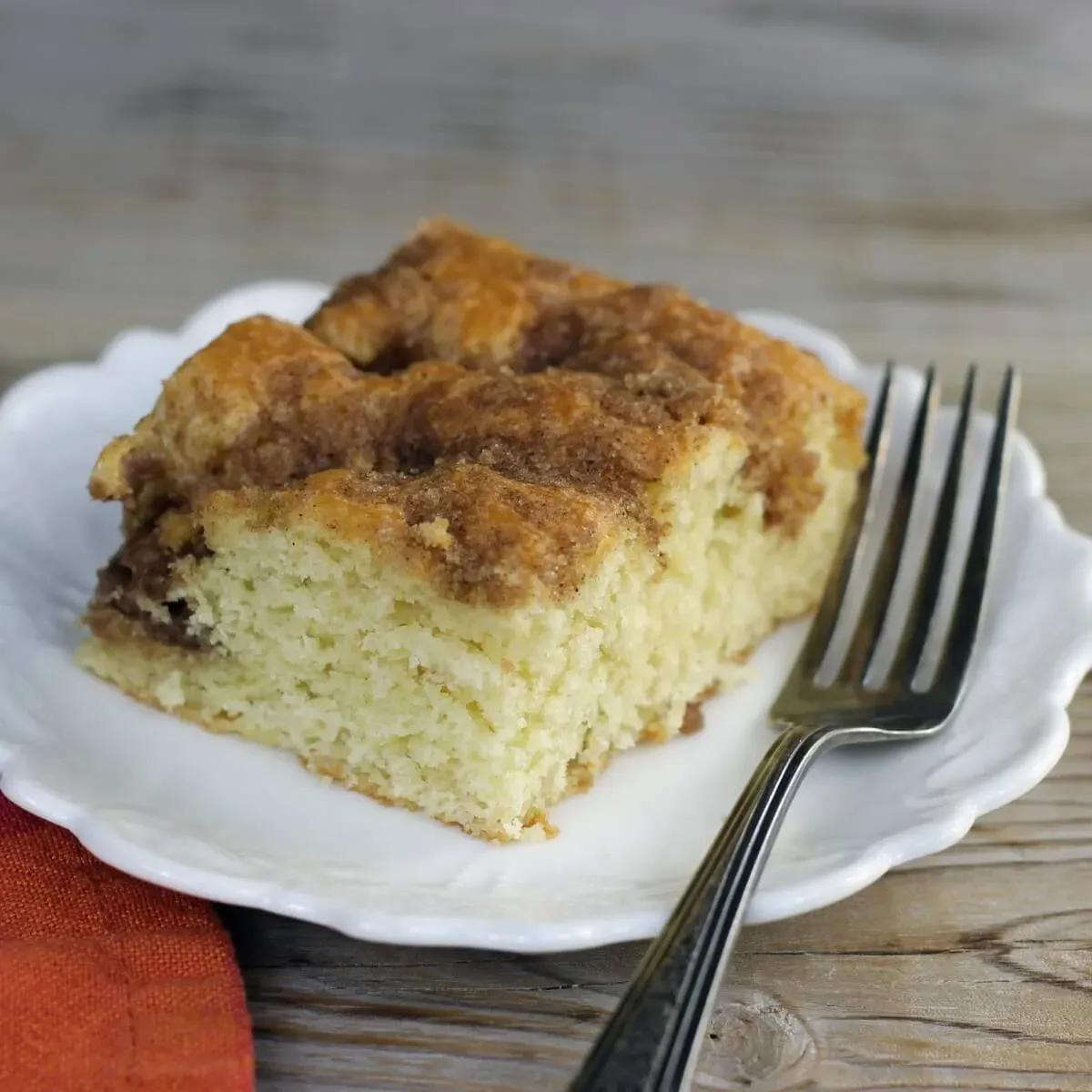 Serving and Storing Your Delicious Quick Sour Cream Coffee Cake