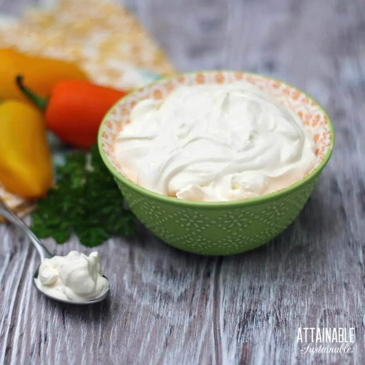 Simple sour cream how to make: Easy homemade recipe