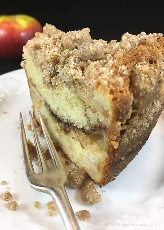 Tips for Perfect Apple Cinnamon Sour Cream Coffee Cake Every Time