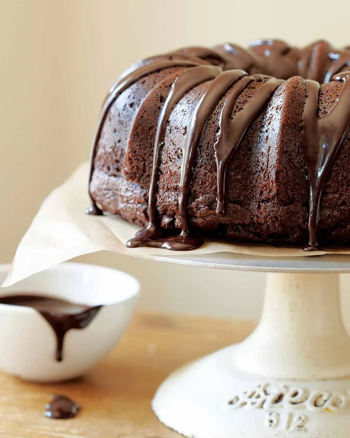 Troubleshooting Your Chocolate Bundt Cake with Coffee and Sour Cream (And How to Fix It)
