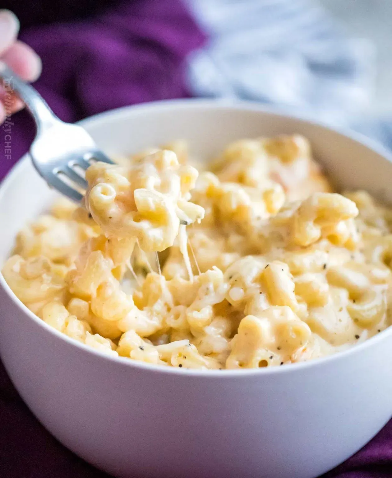 Why Sour Cream Belongs in Your Baked Mac and Cheese